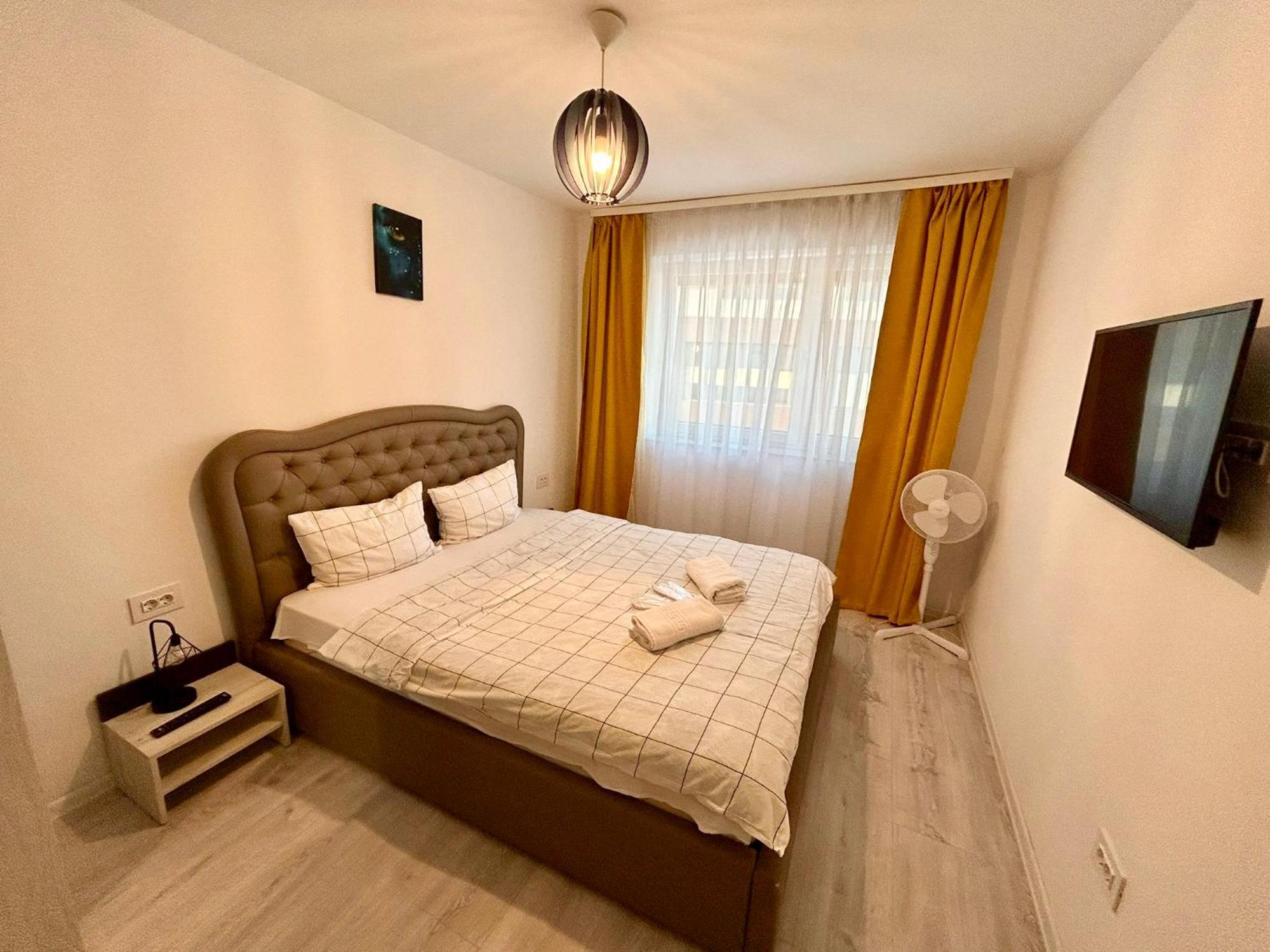 Jad - Luxury 3 Rooms & 2 Rooms Apartments In Kasper, Near Coresi Mall Brasov Ngoại thất bức ảnh